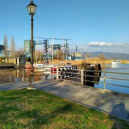 Comfort Mobilehome Camping R8 Viareggio Chalet *