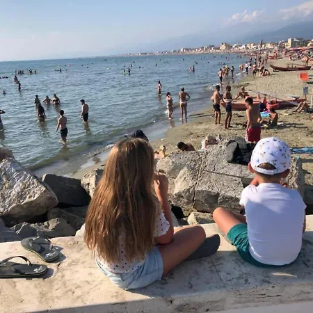 Comfort Mobilehome Camping R8 Viareggio シャレー *